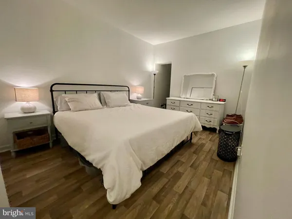 $2,150 | 301 North Darlington Street, Unit B, West Chester, PA 19380