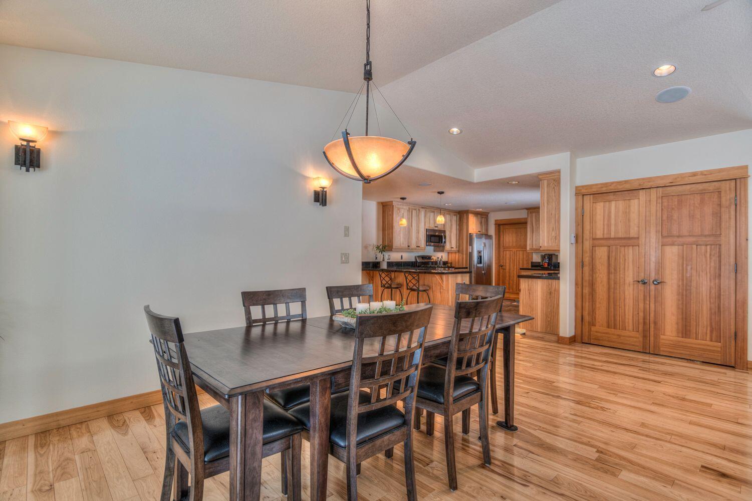 17315 Bakersfield Road Bend, OR 97707 - Photo 11 of 42 PGvoi2Rs