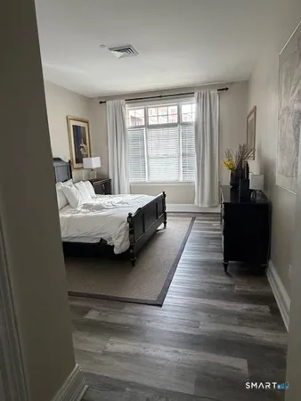 $3,900 | 100 Stone Ridge Way, Unit 1H, Fairfield, CT 06824