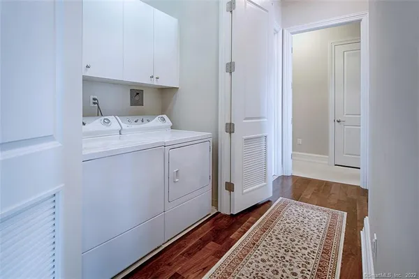 $3,900 | 100 Stone Ridge Way, Unit 1H, Fairfield, CT 06824