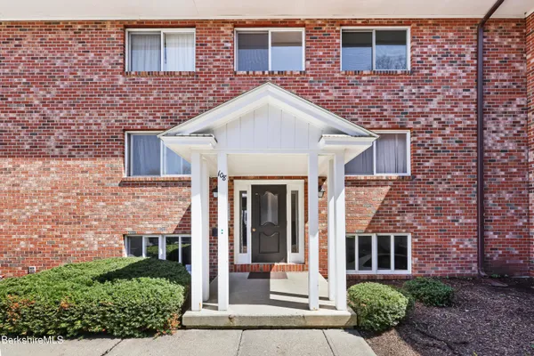 $159,000 | 108 East Housatonic Street, Unit 7, Pittsfield, MA 01201