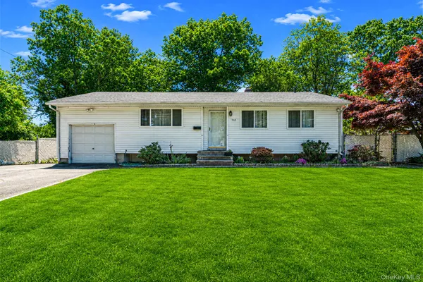 $599,999 | 332 Delaware Avenue, Bay Shore, NY 11706