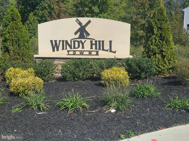 $390,000 | 71 Southwind Drive, Blackwood, NJ 08012