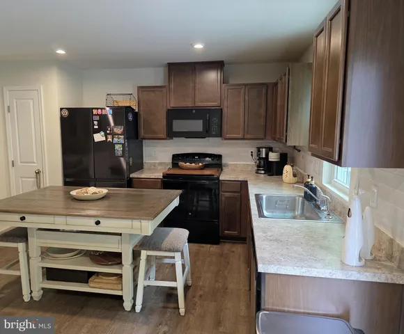 $390,000 | 71 Southwind Drive, Blackwood, NJ 08012