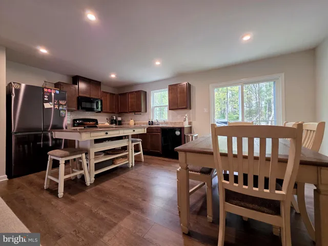 $390,000 | 71 Southwind Drive, Blackwood, NJ 08012