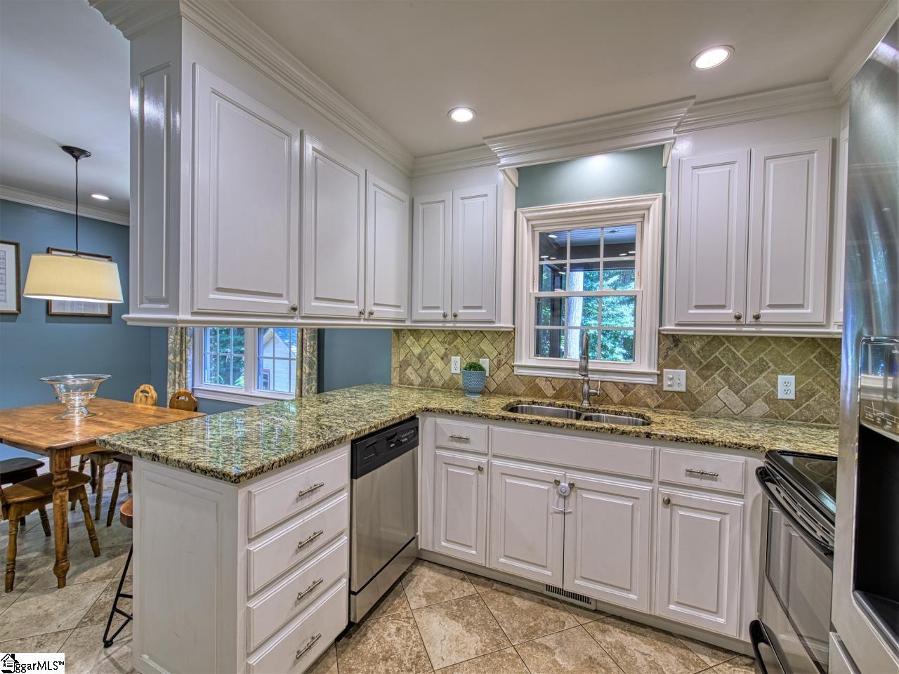 101 Cobblestone Road Greenville, SC 29615 - Photo 14 of 36 Gallery Image 14