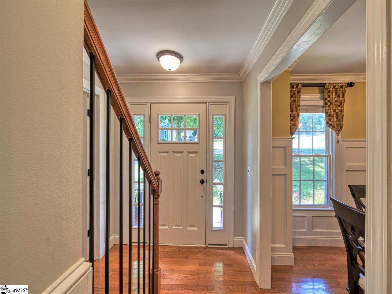 101 Cobblestone Road Greenville, SC 29615 - Photo 3 of 36 Gallery Image 3