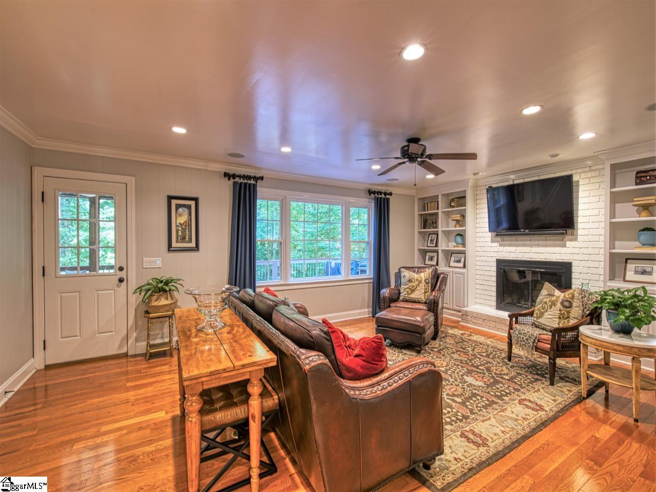 101 Cobblestone Road Greenville, SC 29615 - Photo 8 of 36 Gallery Image 8