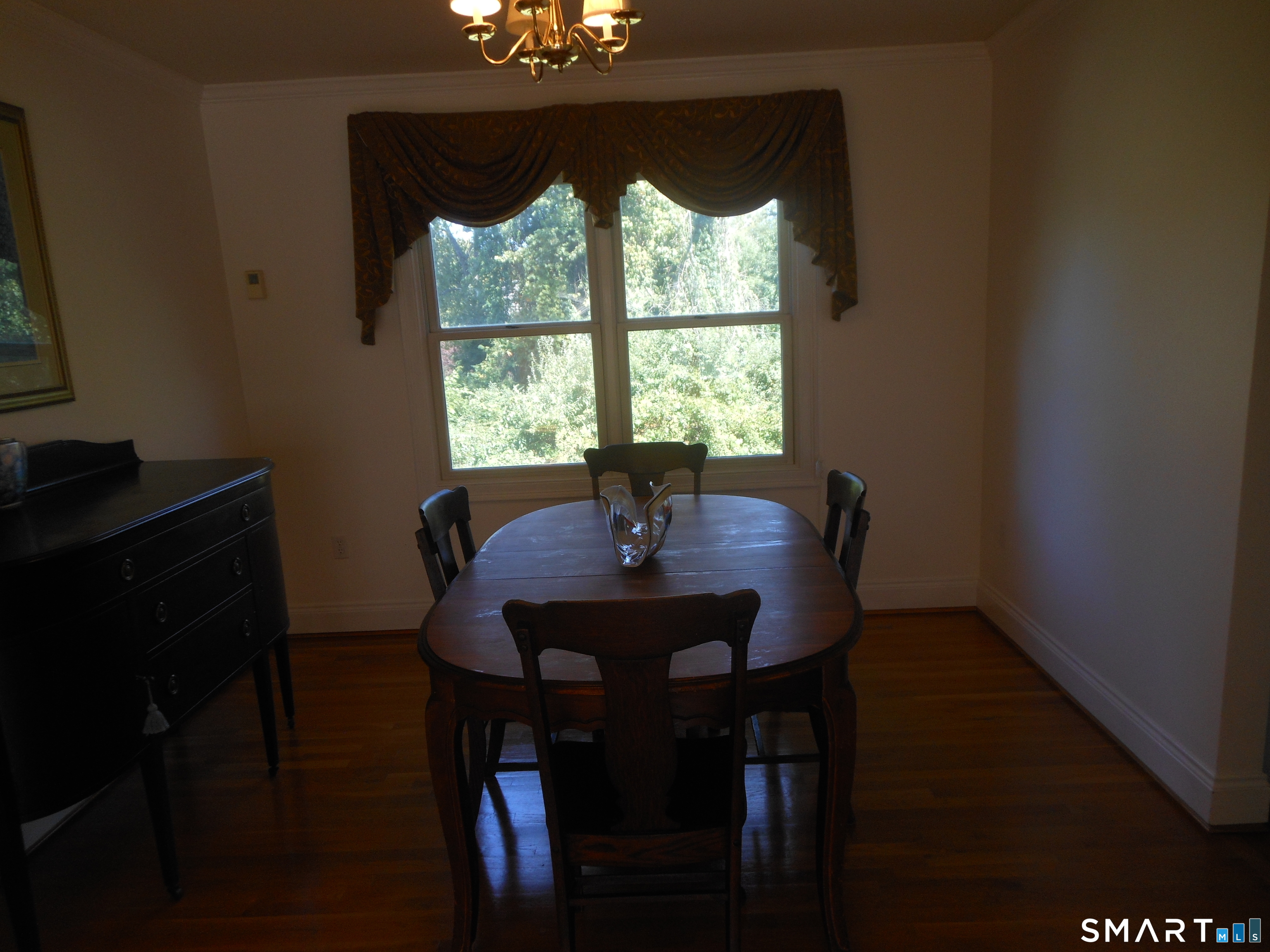 29 Skyview Terrace Manchester, CT 06040 - Photo 2 of 9 a view of a dining room with furniture window and outside view