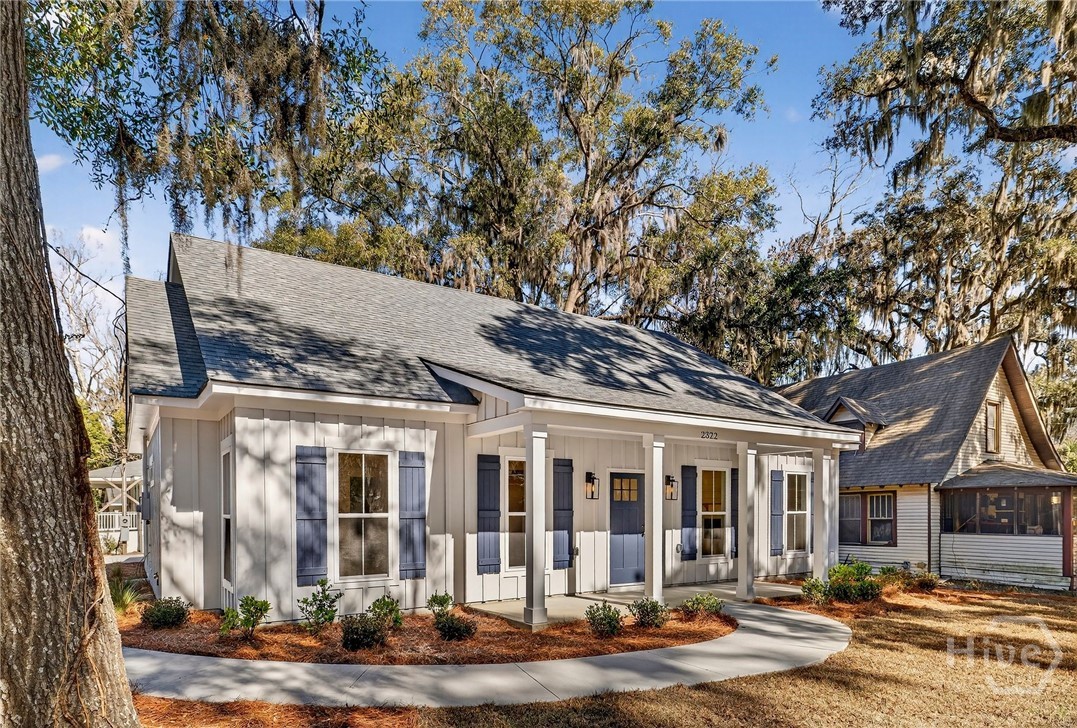 2322 Bonaventure Road Savannah, GA 31404 - Photo 3 of 47