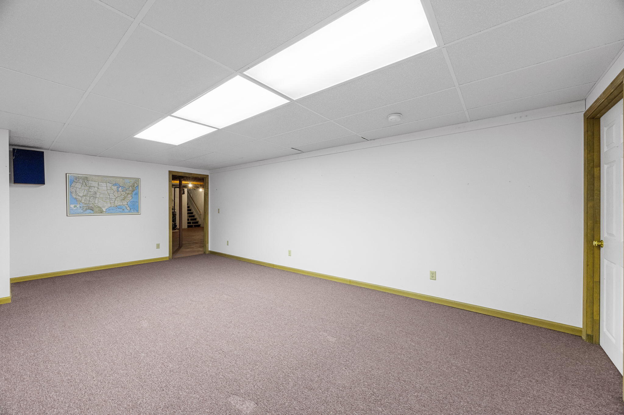 19 Fishermans Landing Road Brewster, MA 02631 - Photo 35 of 58 an empty room with windows