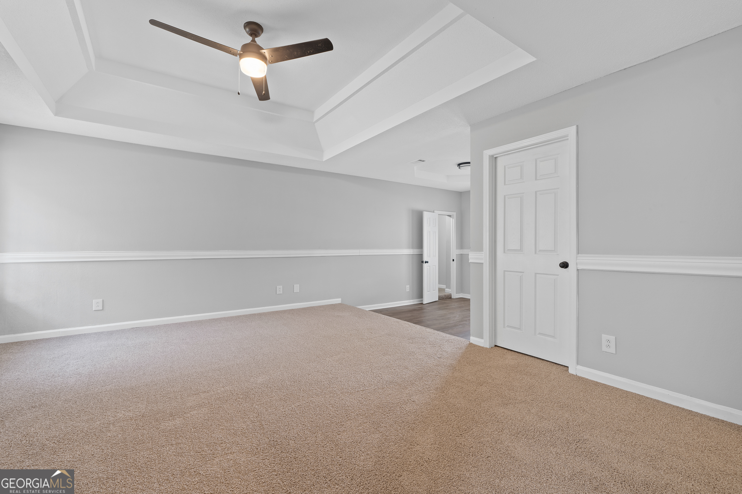 7513 Columbus Road Lizella, GA 31052 - Photo 28 of 54 a view of an empty room