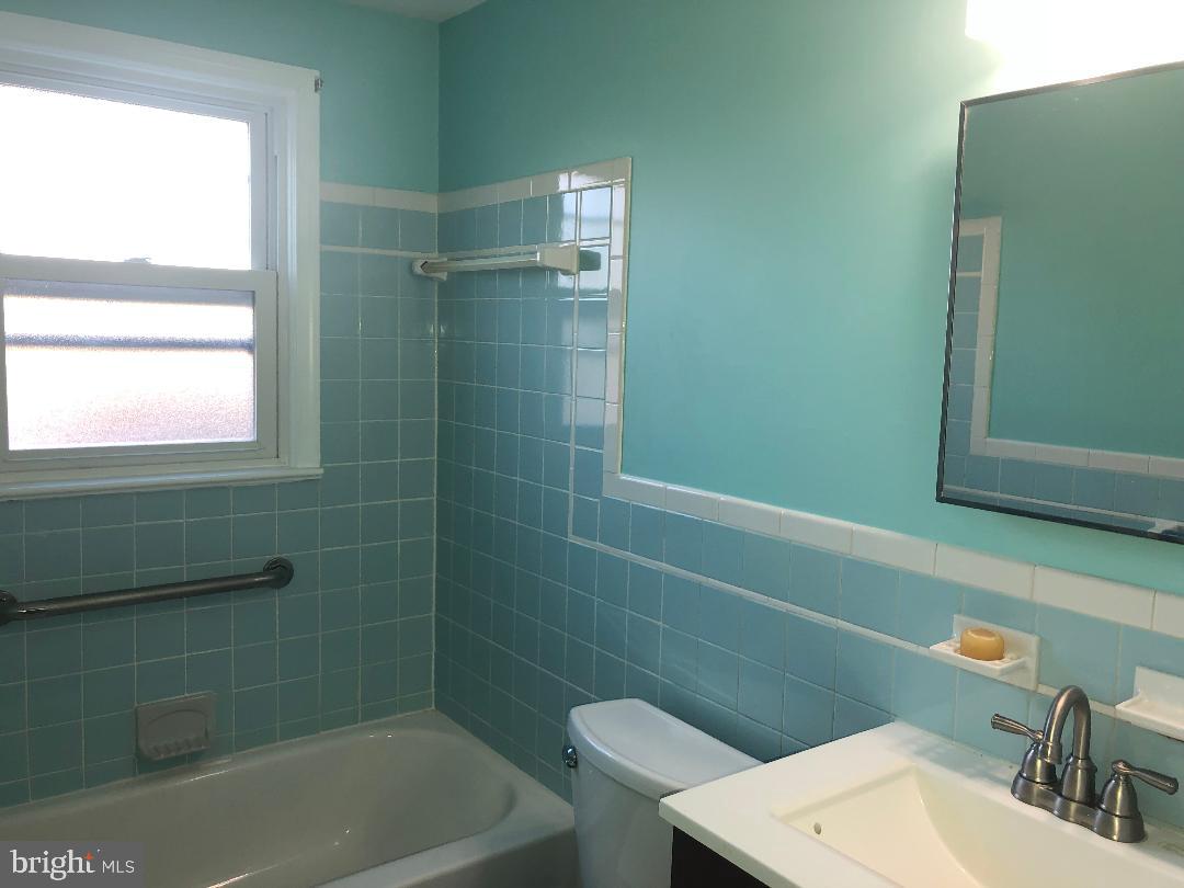 8714 Edmonston Road Berwyn Heights, MD 20740 - Photo 12 of 19 Full bath