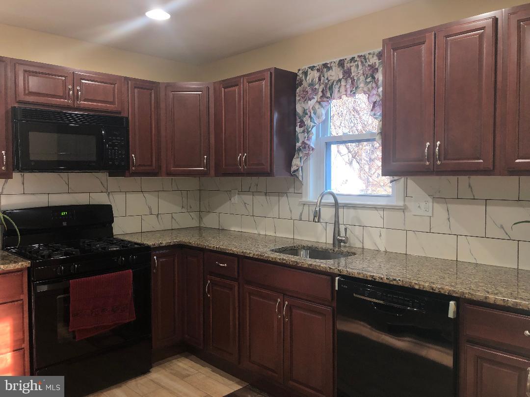 8714 Edmonston Road Berwyn Heights, MD 20740 - Photo 7 of 19 Upgraded kitchen