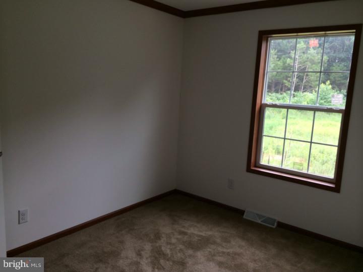 34 Station Road Leesburg, NJ 08327 - Photo 11 of 14