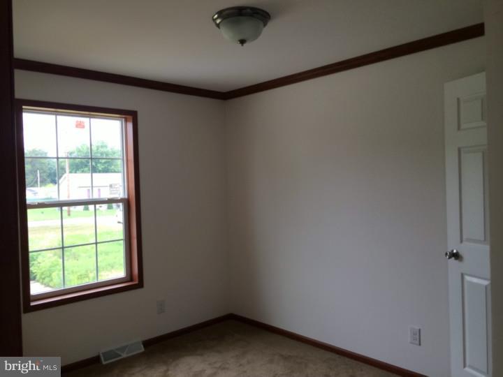 34 Station Road Leesburg, NJ 08327 - Photo 9 of 14