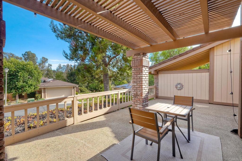 8559 Circle R Valley Lane Escondido, CA 92026 - Photo 18 of 24 Gallery Image 18
