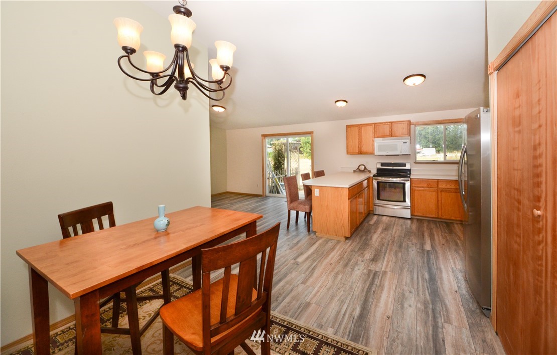 18139 Sunshine Lane Southwest Rochester, WA 98579 - Photo 5 of 19