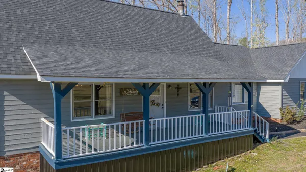 $479,900 | 390 State Rd S-30-751, Laurens, SC 29360