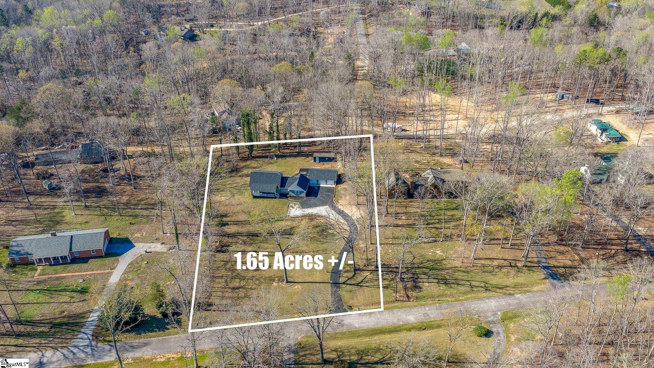 390 State Rd S-30-751 Laurens, SC 29360 - Photo 2 of 24