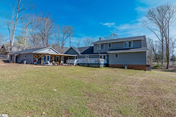 $479,900 | 390 State Rd S-30-751, Laurens, SC 29360