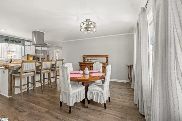 $479,900 | 390 State Rd S-30-751, Laurens, SC 29360