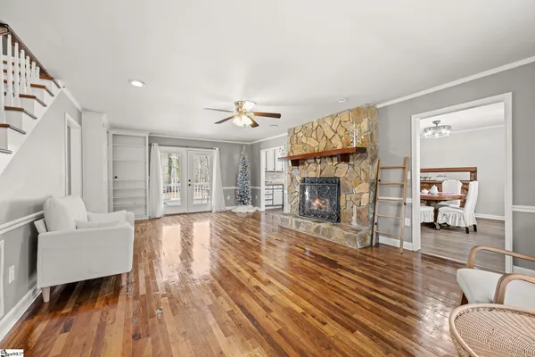 $479,900 | 390 State Rd S-30-751, Laurens, SC 29360
