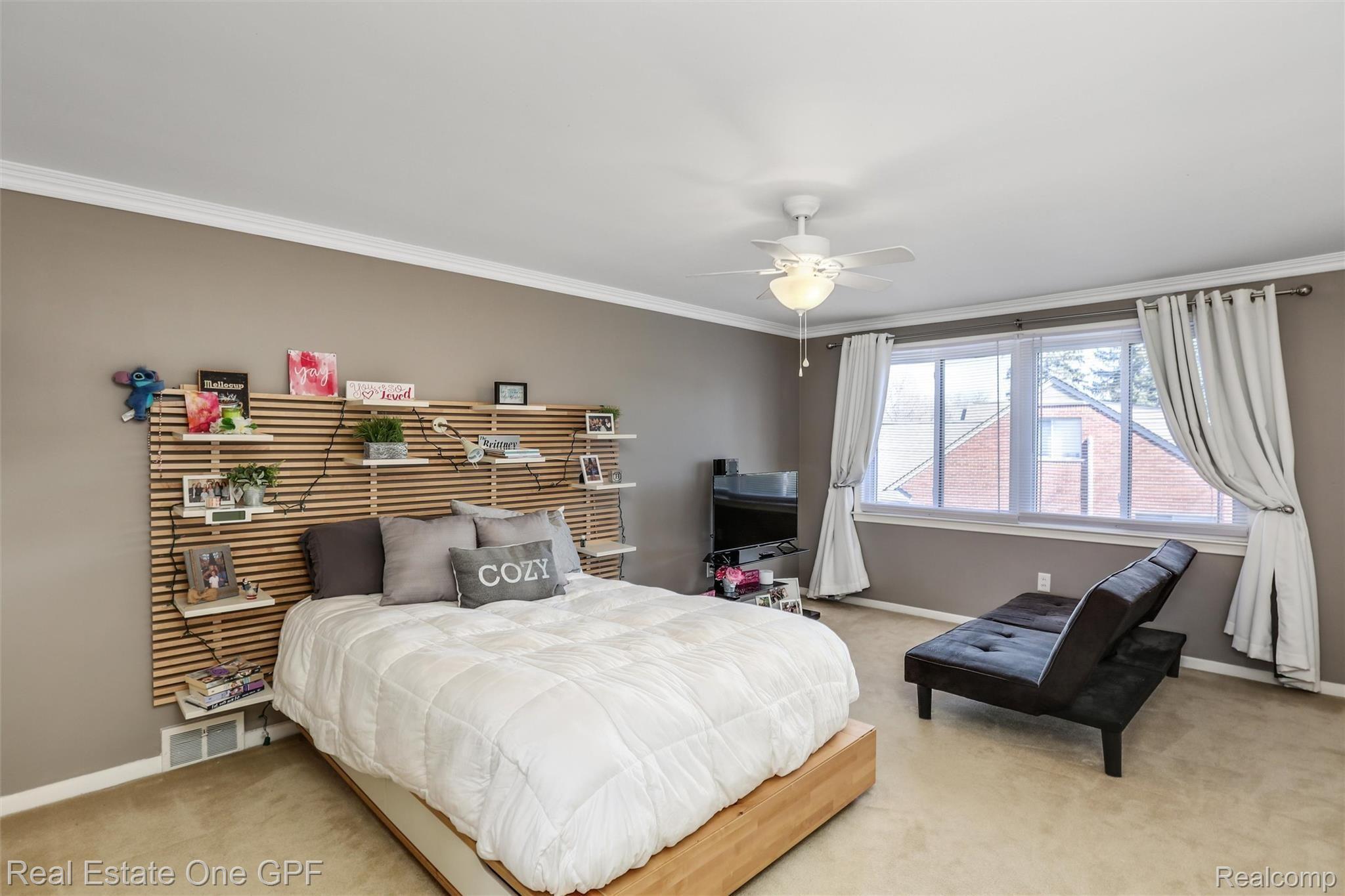 470 Cook Road Grosse Pointe, MI 48236 - Photo 26 of 47 29-470 Cook Rd0023.jpg
