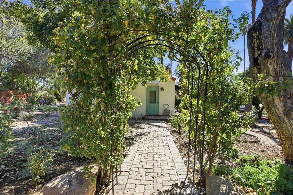 2855 McAllister Street Riverside, CA 92503 - Photo 16 of 75