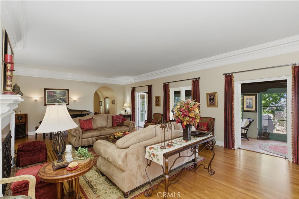 2855 McAllister Street Riverside, CA 92503 - Photo 28 of 75 a living room with furniture a rug and a table
