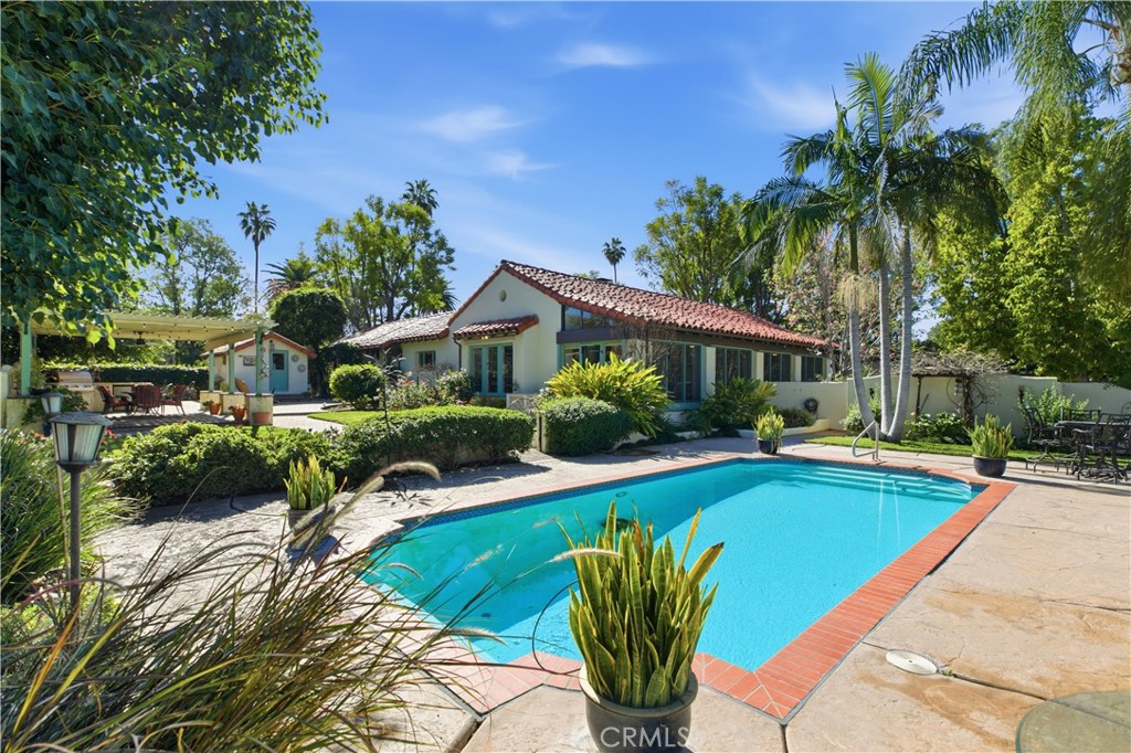 2855 McAllister Street Riverside, CA 92503 - Photo 50 of 75 a view of a house with swimming pool and sitting area