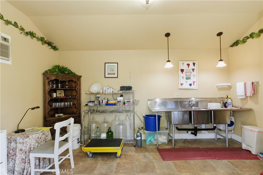 2855 McAllister Street Riverside, CA 92503 - Photo 65 of 75