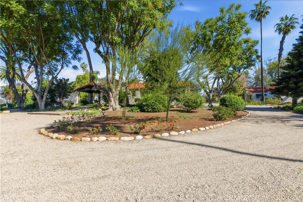 2855 McAllister Street Riverside, CA 92503 - Photo 8 of 75