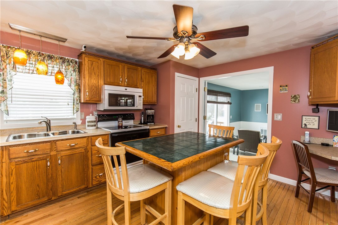 203 Gleaner Chapel Road Scituate, RI 02857 - Photo 4 of 36