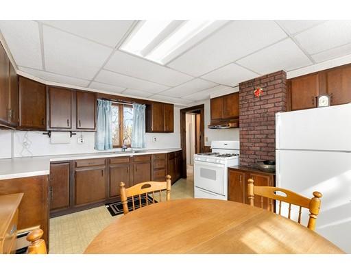 103 Waterhill Street Lynn, MA 01905 - Photo 4 of 17 Gallery Image 4