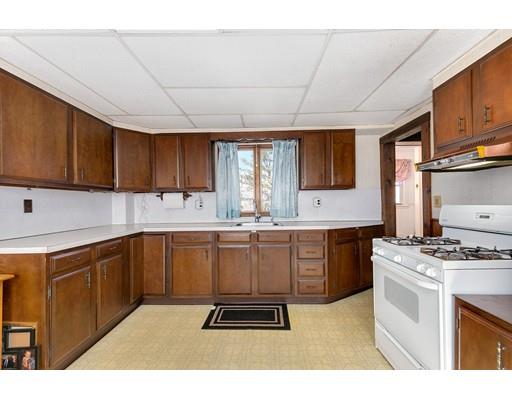 103 Waterhill Street Lynn, MA 01905 - Photo 5 of 17 Gallery Image 5