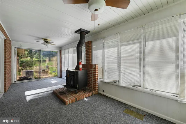 a view of an empty room with window