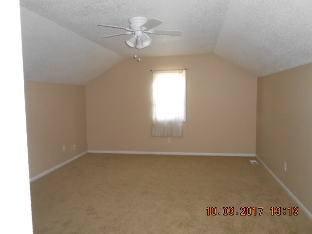 5322 Holly Oak Road Fort Wayne, IN 46845 - Photo 7 of 10