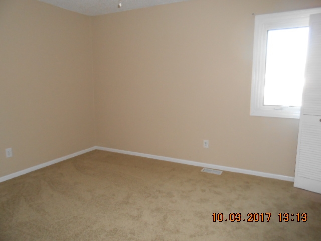 5322 Holly Oak Road Fort Wayne, IN 46845 - Photo 8 of 10