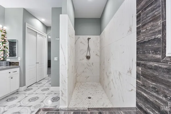 $1,149,999 | Undisclosed Address, Bakersfield, CA 93307