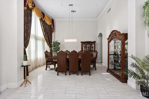 $1,149,999 | Undisclosed Address, Bakersfield, CA 93307