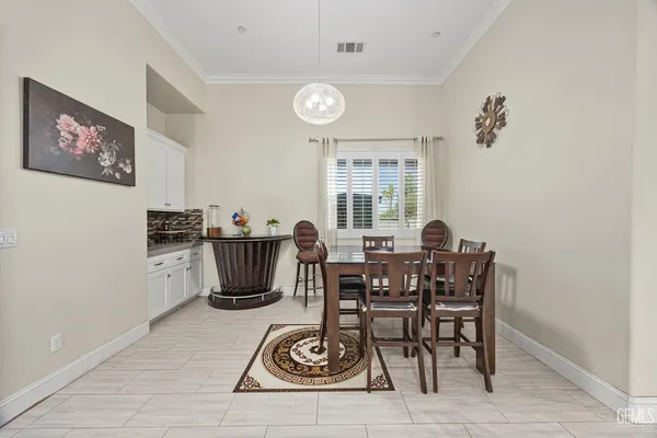 $1,149,999 | Undisclosed Address, Bakersfield, CA 93307