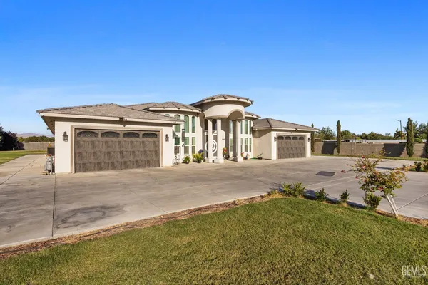 $1,149,999 | Undisclosed Address, Bakersfield, CA 93307