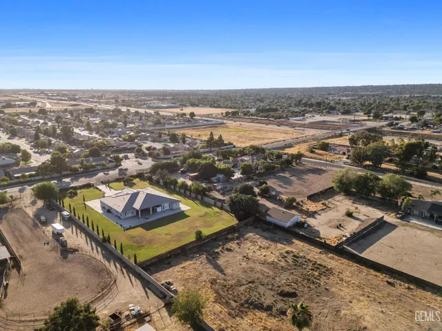 $1,149,999 | Undisclosed Address, Bakersfield, CA 93307