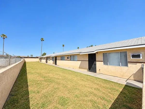 $319,999 | 201 Date Road, Blythe, CA 92225