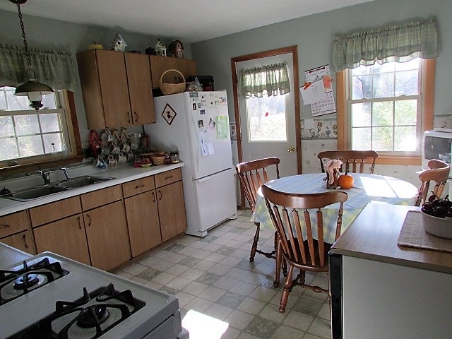 2686 Collins Road Whitingham, VT 05342 - Photo 2 of 23