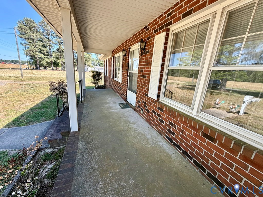 1414 Ridge Road Callao, VA 22435 - Photo 3 of 24