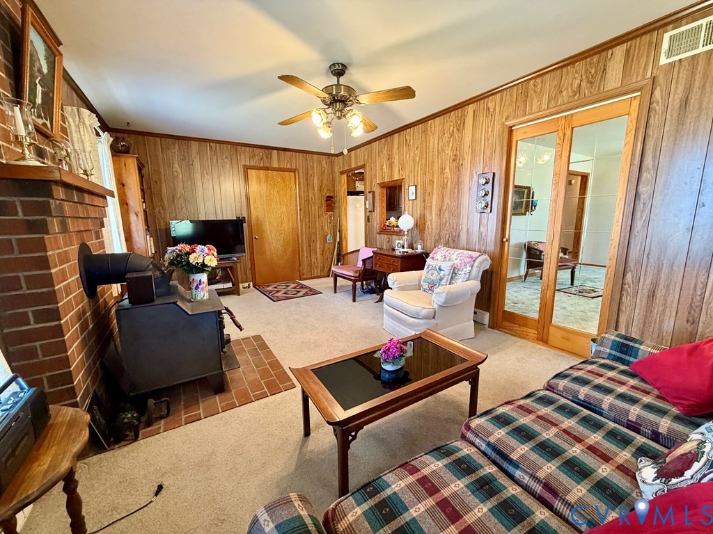 1414 Ridge Road Callao, VA 22435 - Photo 9 of 24
