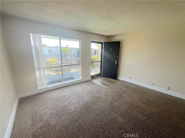 $2,195 | 931 West 19th Street, Unit 31, Costa Mesa, CA 92627