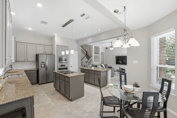 $649,999 | 23 Sparklewood Place, The Woodlands, TX 77381